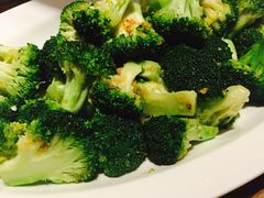 西兰花-蝴蝶汇音乐酒馆(罗湖店)