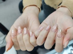 -芊屿芊浔美甲