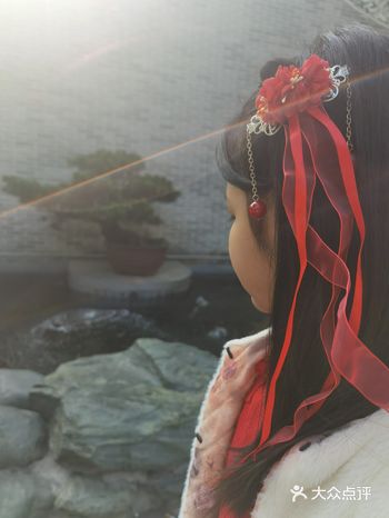 左手边有一档炸番薯片同炸粽，正到痹！