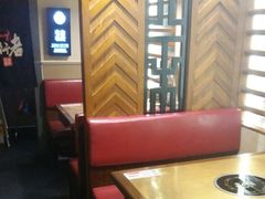 卡座-左庭右院鲜牛肉火锅(金山万达店)