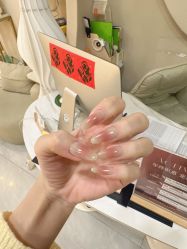 -花系美·美甲美睫精品店