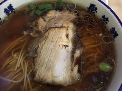 -聚笼鲜美食(凤凰街店)