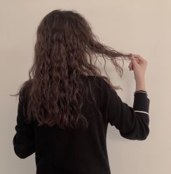 -诗悦发型SALON·圣罗兰店