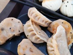 锅贴-冯鑫记南京鸭血粉丝汤(南京南站店)