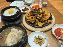 -长寿参鸡汤(朝韩风情街店)
