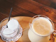-田园东方蜜桃村的田野营地