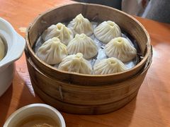 -莱莱小笼·乔艾