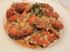 -肥肥虾庄·金牌油焖大虾(汉街SKP店)