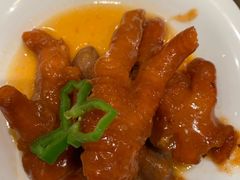 -钟书阁(群光广场店)