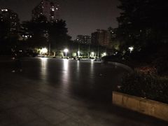 -英雄广场