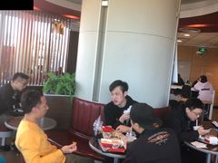 -麦当劳(展览路店)