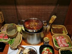 -独食火锅·半米屋台(直营总店)