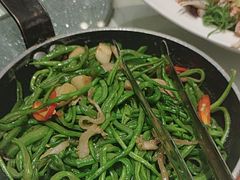 -海派美食·家宴海鲜青岛菜·石锅鲽鱼头(东方城店)