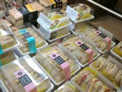 -85度C(生甜甜圈研究工坊·上海局门店)