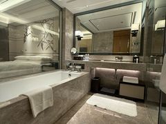 -上海宝华万豪酒店