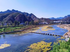 -百里峡七彩艺术小镇