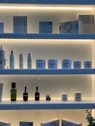 -柒朵科技美肤中心