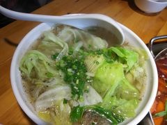 -大众跷脚牛肉馆·非遗传承单位(峨眉山店)