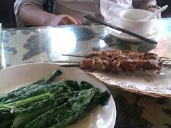 羊肉串&nbsp;&nbsp;油麦菜-巴扎美食·新疆菜·西域歌舞表演餐厅(新疆大厦店)