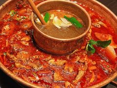 -叶芭蕉·铜锅酸汤牛肉(高铁吾悦店)