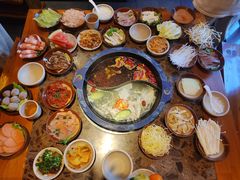 -舒家大院重庆老火锅(纪念塔店)