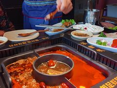 -老牌坊云南鱼豆花火锅(哈西万达店)