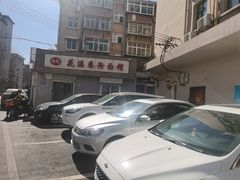 -花溪巷牛肉粉(泉城路店)
