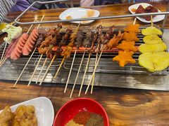 -哈尔滨小酒馆·鲜肉现穿自助烧烤(康新花园店)