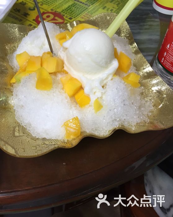 刨冰芒果雪糕