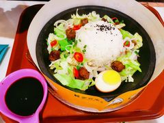 铁板黑椒牛肉饭-豪客来牛排(中央花苑店)