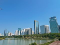 -万绿园