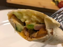 -悦享绿山墙西餐厅