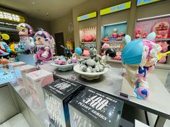 -泡泡玛特POPMART(蓝色港湾店)