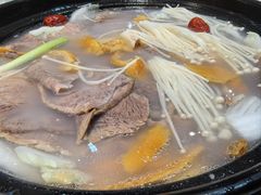 -九寨特色牦牛肉汤锅 羊肉汤锅