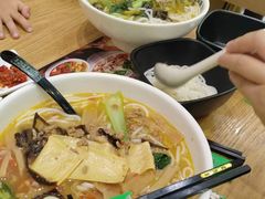 -蒙自源米线大王(宝安尖岗山店)