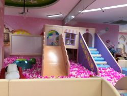 -孩子王童乐园(青岛万达店)