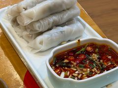 -苗阿哥酸汤牛肉火锅(体育场店)