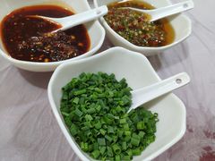 -鲁朗纳麦石锅鸡庄园
