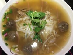 越式特别火车头组合-MISS PHO·觅粉·越南粉实验室(保利文化广场店)