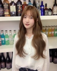 -MODEL'S HAIR