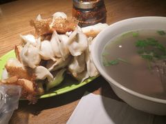 -锅贴王小吃(南大街店)