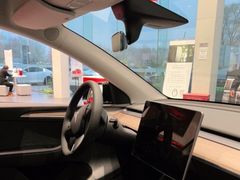 -TESLA 特斯拉(北京南四环中路特斯拉中心)