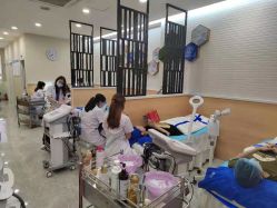 -痘院士专业祛痘皮肤管理