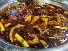 -肖肖酸萝卜鱼火锅(总店)