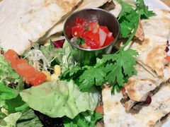 -HELLO 27 意面·沙拉·帕尼尼