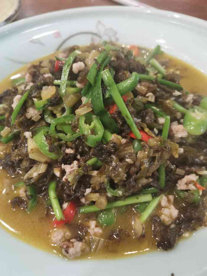 老邻居衢州土菜馆-"菜是真的咸上来的还特别慢,一直催着上菜.