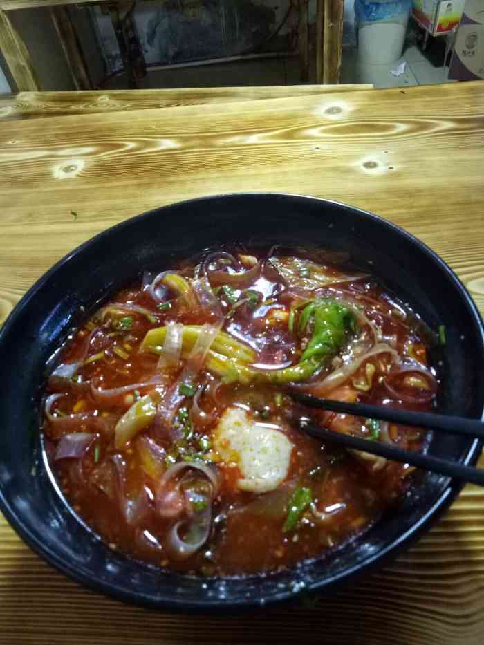 汤李记水哥麻辣烫-"好吃,就是有点辣,环境好,服务好."-大众点评移动版