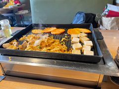 -金三顺韩式炭火烤肉店(中华路店)