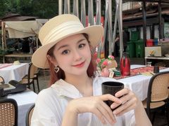 -刘姐啤酒鱼民族演艺餐厅(西街总店)