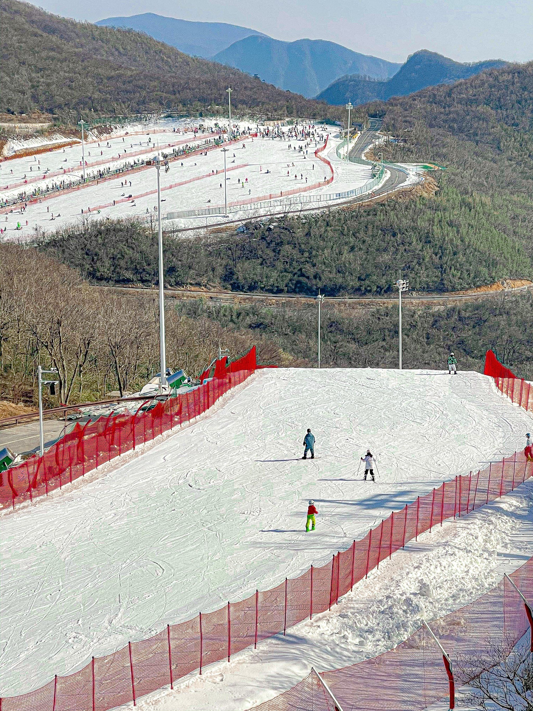 滑雪场人爆满❓那是你没去对场子啊🚀